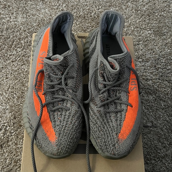 Yeezy Boost 350 V2 Size 10.5 Used